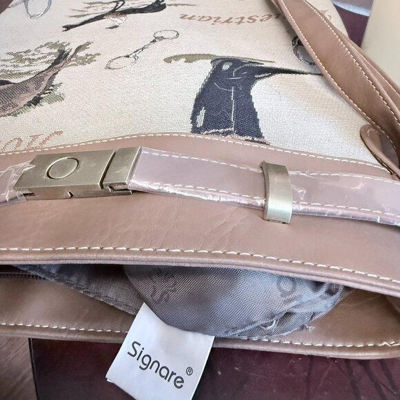 Signare tapestry equestrian theme large purse - Picture 2 of 3
